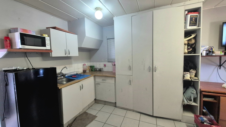 1 Bedroom Property for Sale in Die Bult North West